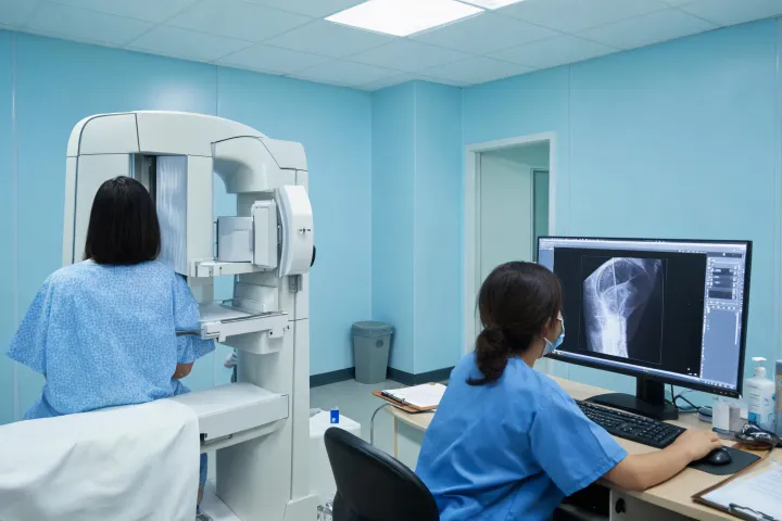 High-volume mammography imaging suite